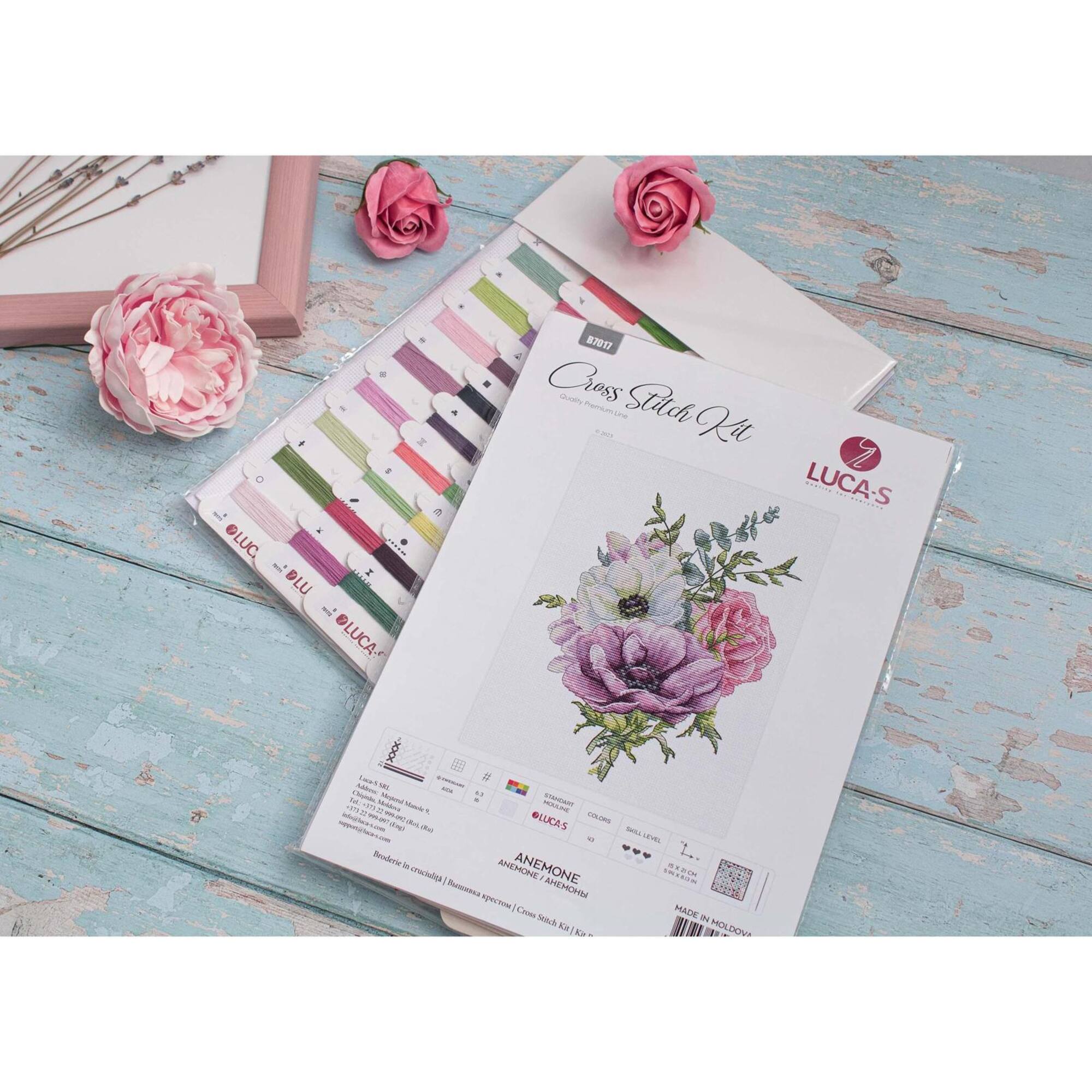 Luca-S Anemone Counted Cross Stitch Kit